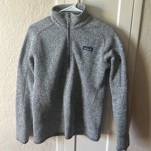 Women’s M Patagonia quarter zip in grey